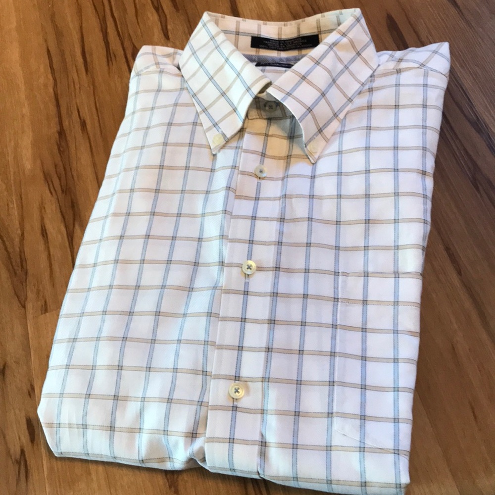 Tommy Hilfiger men’s button-down size XL